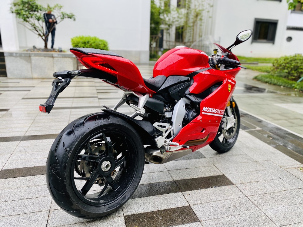 摩枭500rr