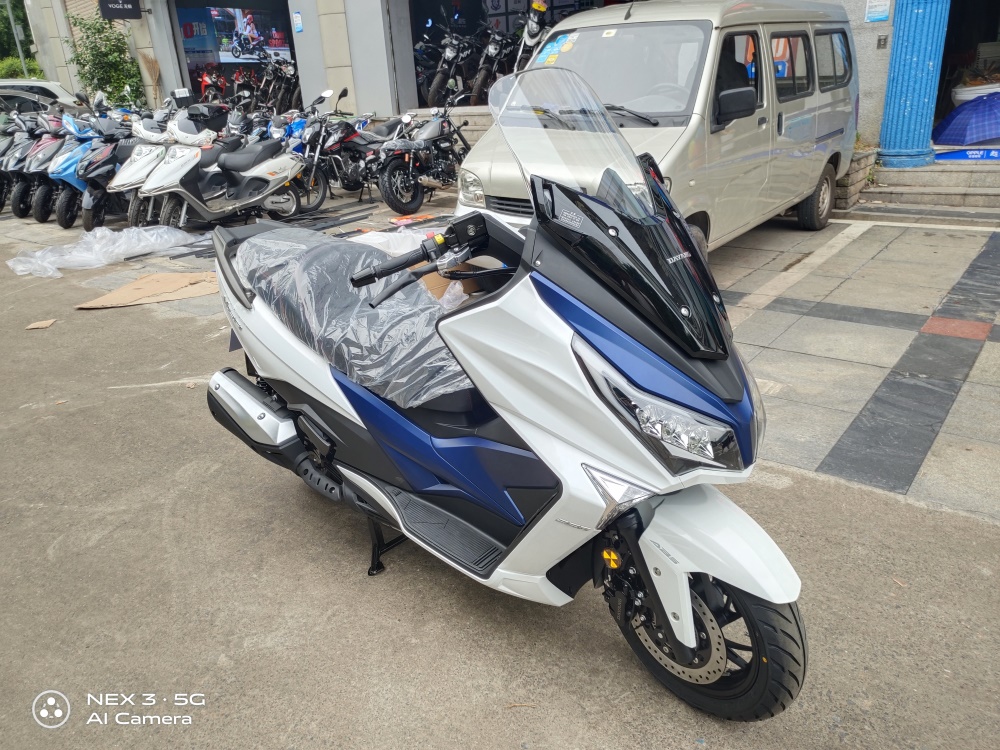 大阳v锐250t豪华摩托车