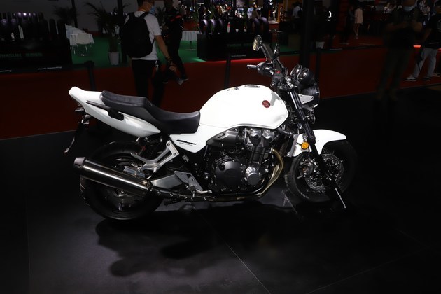 全新大贸本田cb1300super four